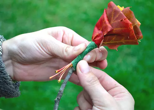 LEAVES এর শরৎ bouquet ফটো এবং ভিডিও সঙ্গে নিজেকে এটা করে