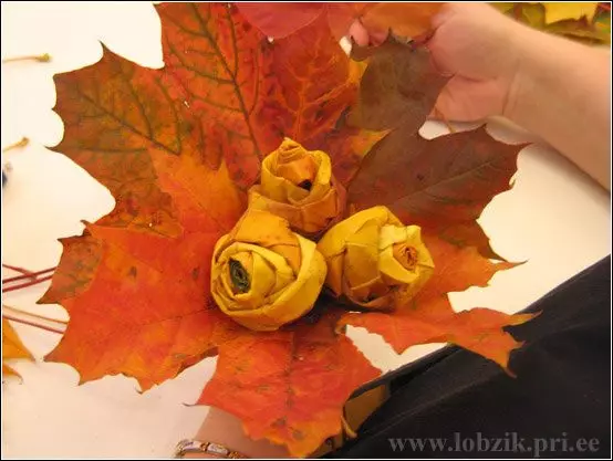 Bouquet Autumn saka godhong nindakake foto lan video