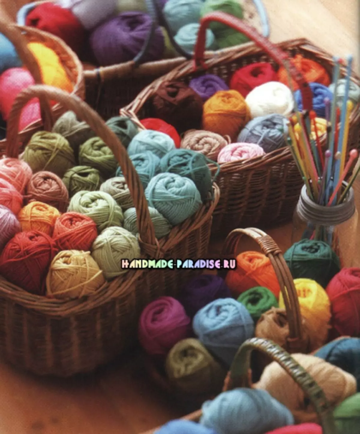 Crochê com cor. Revista japonesa com esquemas