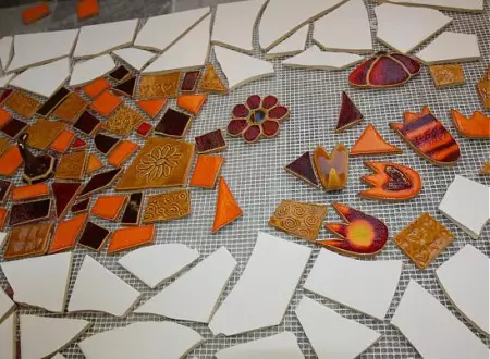 Мозаик од лилјак плочка го направи-тоа-себе за кујна и бања со фотографии и видеа