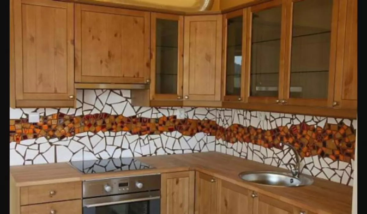 Мозаик од лилјак плочка го направи-тоа-себе за кујна и бања со фотографии и видеа