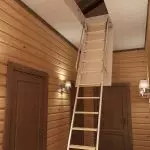 Cómo hacer una escalera en el segundo piso en la casa de campo: Cálculo de parámetros e instalación (foto +80)
