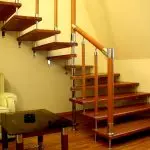 कॉटेज पर दूसरी मंजिल पर सीढ़ी कैसे बनाएं: पैरामीटर और स्थापना की गणना (+80 फोटो)