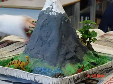 Volcano do it yourself from soda and vinegar with video and photos