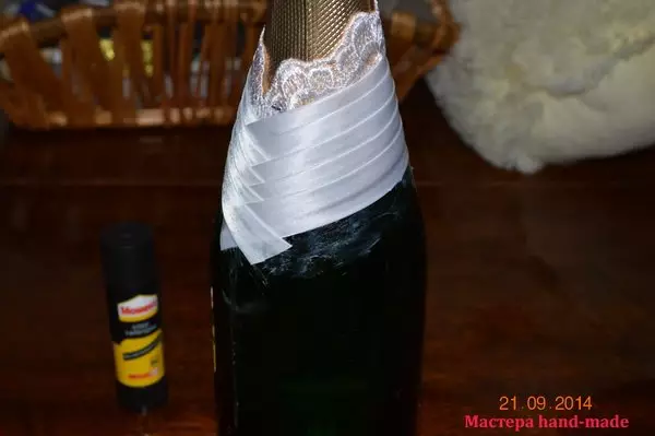 Decoración de botella coas súas propias mans: foto e video na decoración
