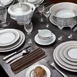 Serviamo un tavolo con gusto: selezione di piatti, elettrodomestici e accessori [set eleganti]