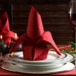 Hur vackert vikta servetter för det festliga bordet: olika alternativ [Master Classes]