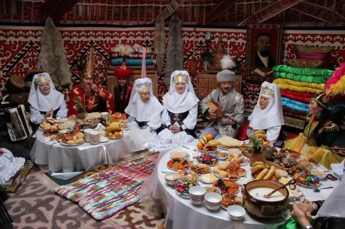 Kazakh festligt bord
