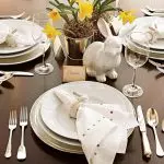 The main rules for serving the table: selection and location of dishes, appliances, napkins