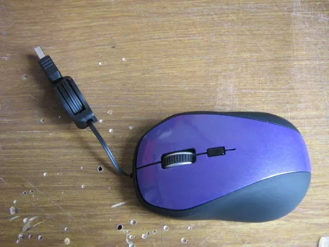 Scorpio saka mouse komputer