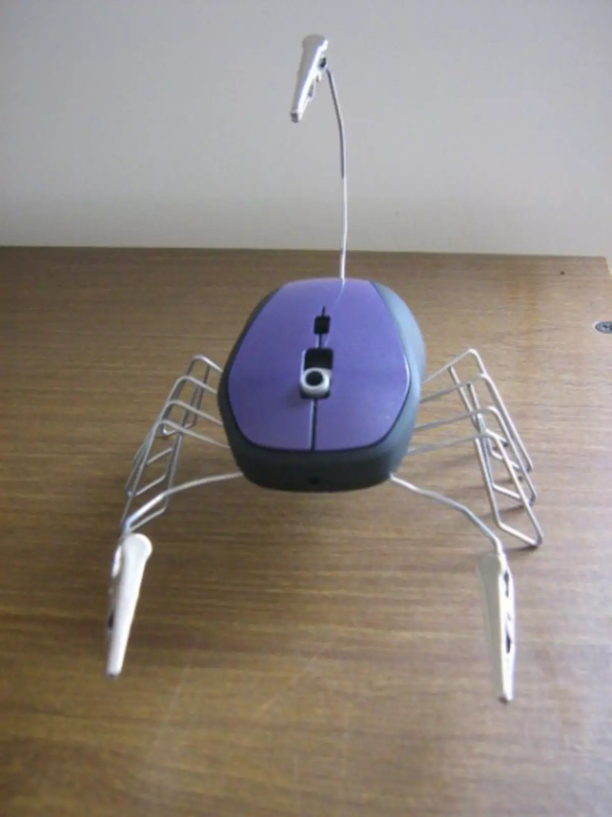 Skorpion z myszy komputerowej
