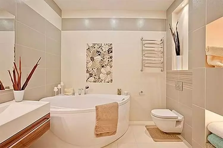 शौचालयासह एकत्रित स्नानगृह: लहान जागेवर सुंदर आणि व्यावहारिक कसे करावे (38 फोटो)