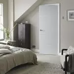 أبواب داخلية بيضاء - زخرفة رائعة لأي داخلية