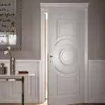 თეთრი ინტერიერი კარები - დახვეწილი გაფორმება ნებისმიერი ინტერიერისთვის