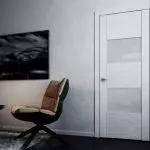 Hvite innvendige dører - utsøkt dekorasjon for ethvert interiør