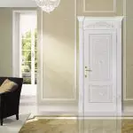 Hvite innvendige dører - utsøkt dekorasjon for ethvert interiør