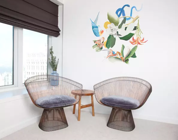 Hormako pintura bere eskuekin apartamentuan dagoen apartamentuan: ideiak eta teknika