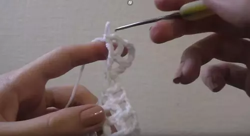 Turkish shawl sa isang crochet card: Mga scheme na may mga larawan at video