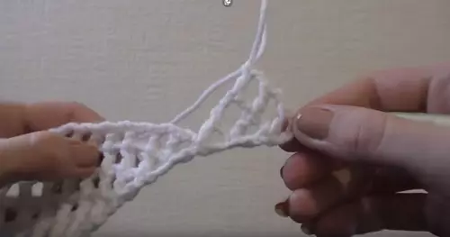 Turkish shanl a katin crochet: makirci tare da hotuna da bidiyo