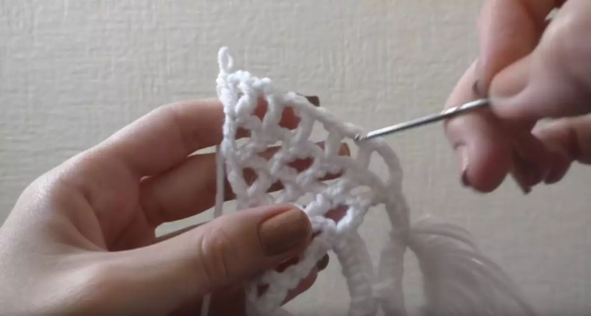 Turkish shanl a katin crochet: makirci tare da hotuna da bidiyo