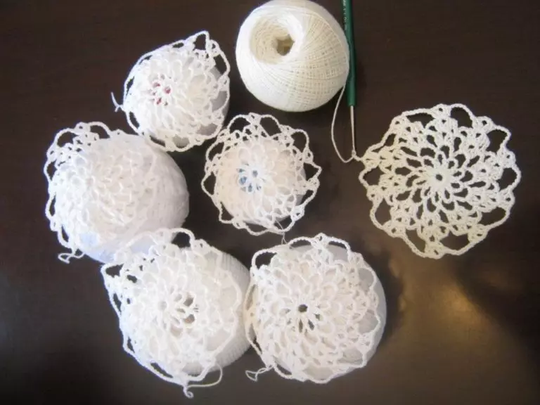 शुरुआती लोगों के लिए एक आयताकार crochet tablecloth की योजना