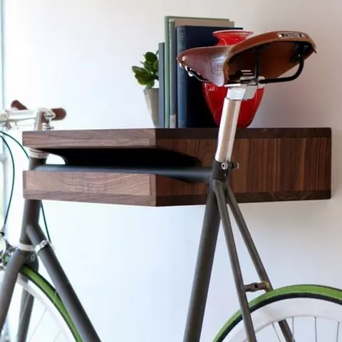 Idées pour stocker des légumes, vélo, skis et autres choses sur le balcon (30 photos)