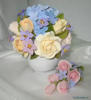 Floristics: Máistir-rang a thiomsú bouquets ó bláthanna beo le físeán