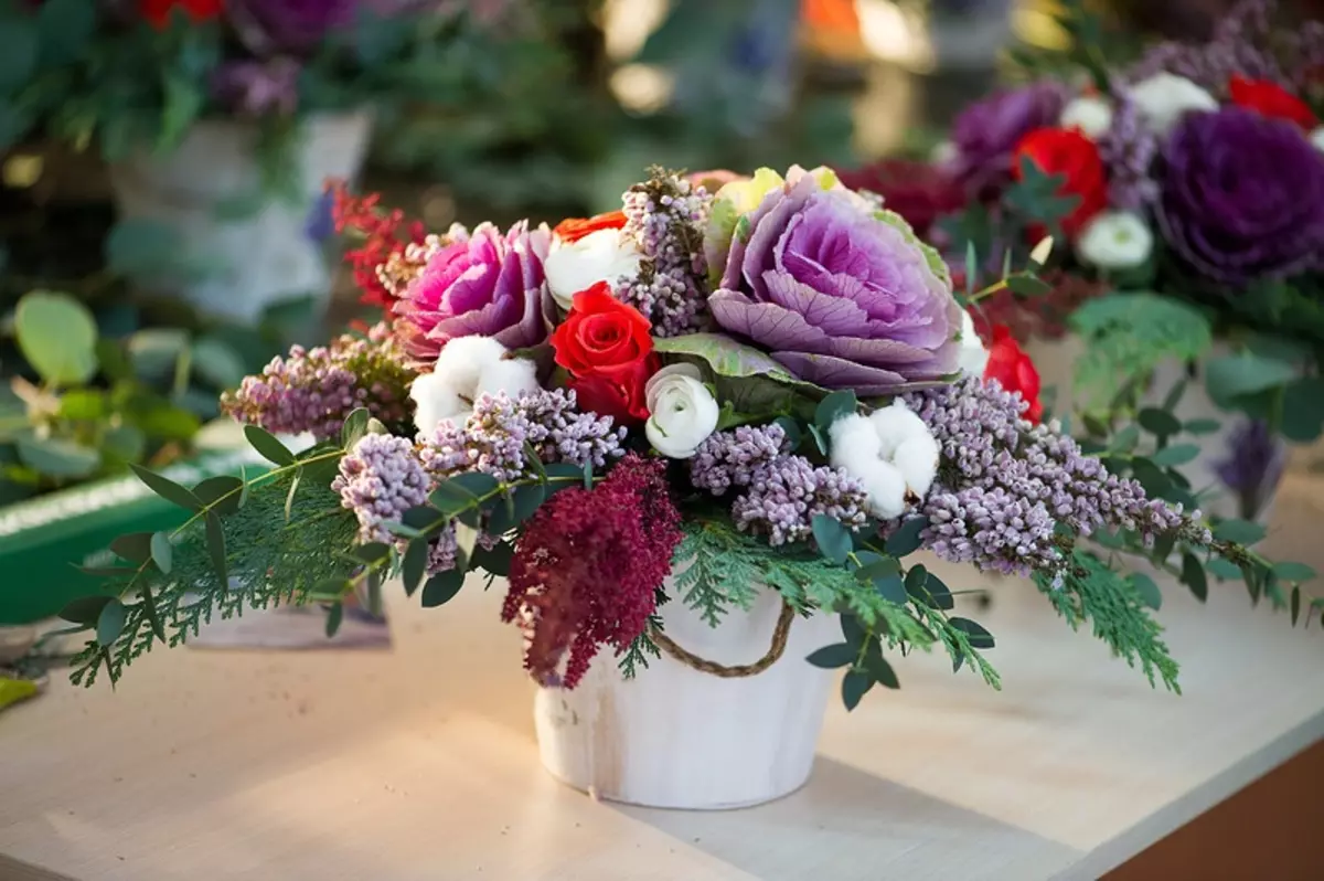 Floristics: Clouse Curning Cultung Bouquets site na okooko osisi dị ndụ