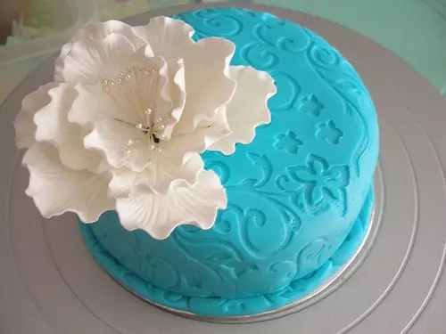 ویڈیو کے ساتھ شادی کے کیک کے لئے اپنے ہاتھوں کے ساتھ اپنے ہاتھوں stepgovayovo کے ساتھ لچکدار سے بنا پھولوں
