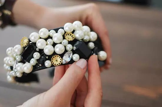 Pelek dari manik-manik dan batu: Cara membuat dekorasi dengan foto dan video