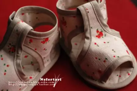 Uşaq ayaqqabıları özünüz bunu edin: bir uşaq üçün sandalet tikmək üçün naxış və master-klass