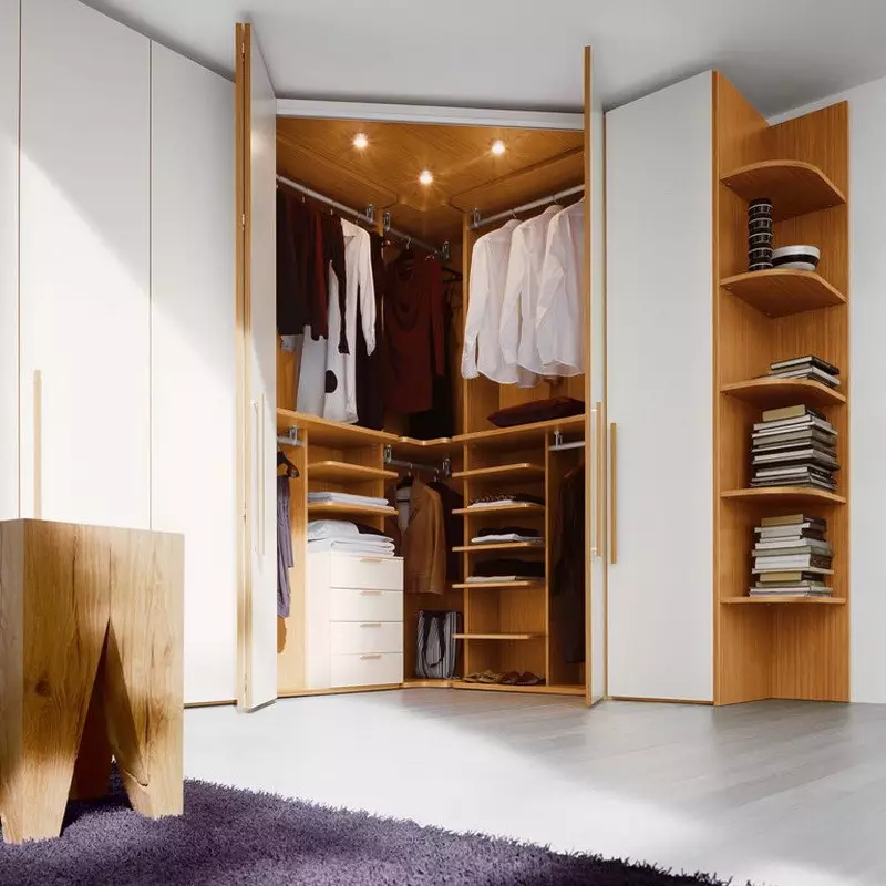 Corner wardrobe