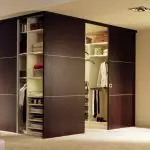 Γοητεία της ντουλάπας στην κρεβατοκάμαρα: ενδιαφέρουσες ιδέες για διαφορετικές συνθήκες +84 φωτογραφία