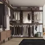 Fitur lan Keuntungan saka Kamar Gaun Corner [Jenis Utama]