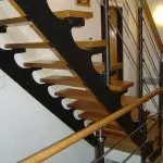 Membuat tangga logam dengan tangan mereka sendiri (Panduan Perhimpunan)
