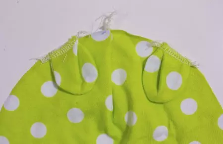 Как да шият шапка за новородено: модел с описание на рязане и шиене
