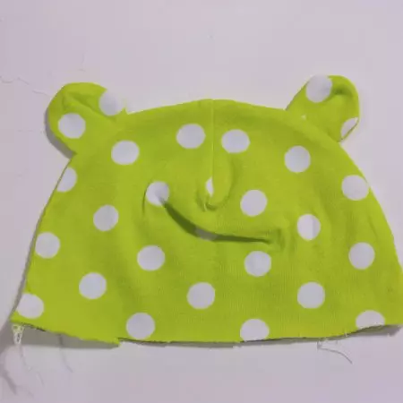 Како да се шие шапка за новороденче: шема со опис на сечење и шиење