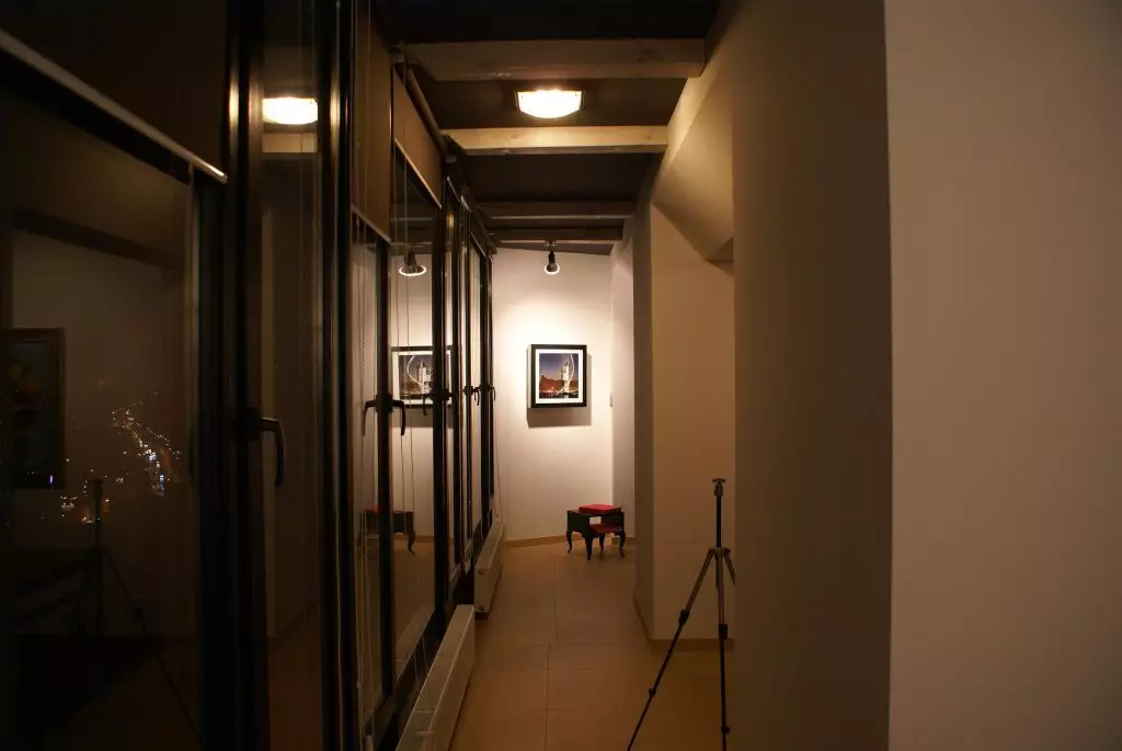 Ndriçimi i pamjaftueshëm në korridor