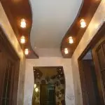 תאורה במסדרון: פתרונות מסוגננים לדירות גדולות וקטנות (+62 תמונות)