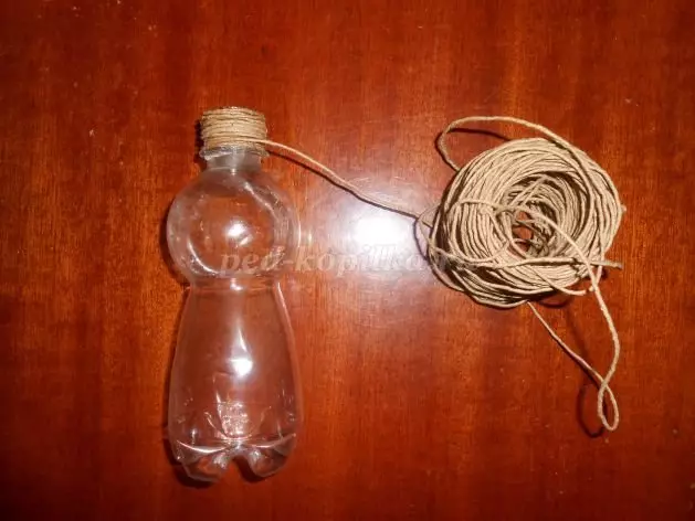 Vas botol plastik dengan tangan anda sendiri untuk bunga dengan gambar