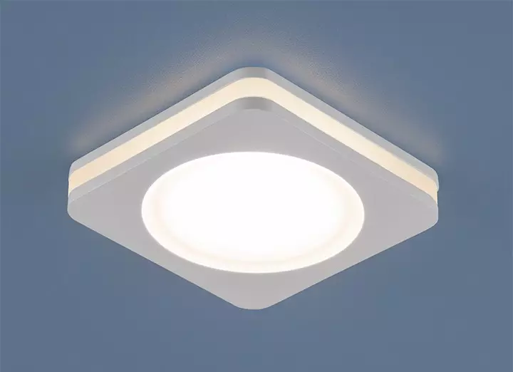 LED-lamp in stretch plafond