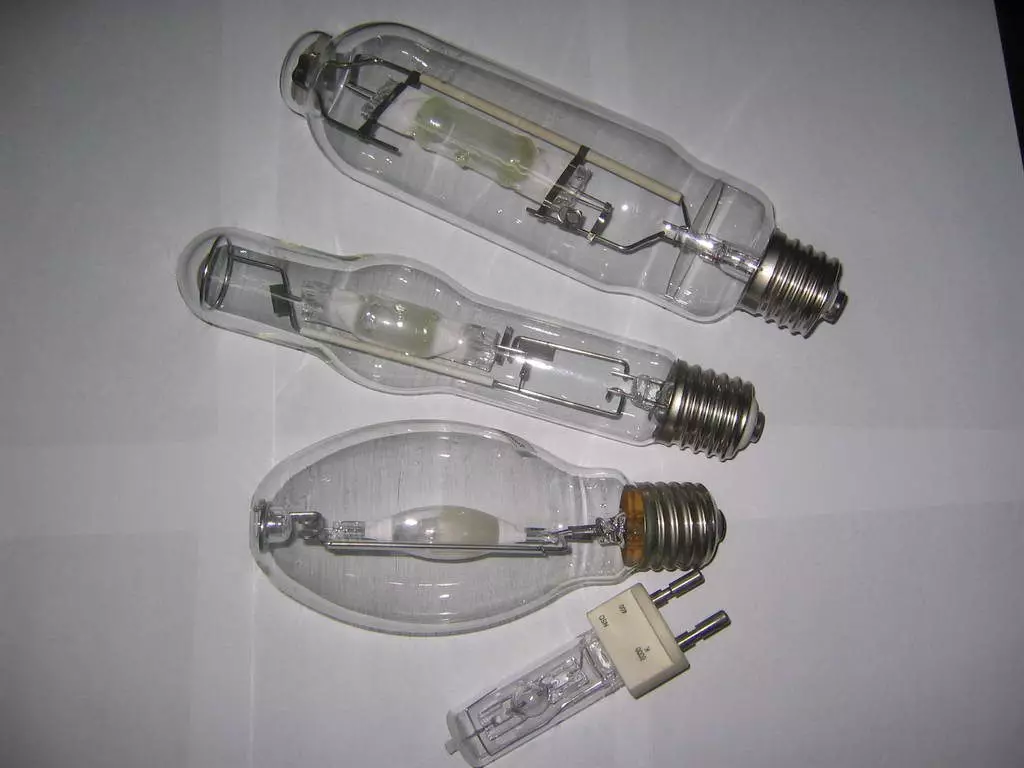Lámparas de descarga de gas de haluro de metal