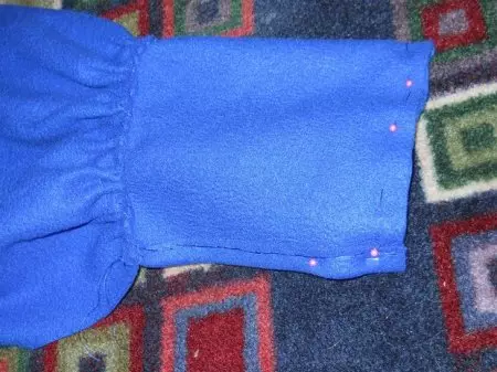 Cape Hooded para un neno: Patrón e clase maxistral na costura