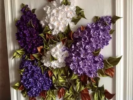 ຮູບໃນເຕັກນິກ Kanzashi: ຫ້ອງຮຽນແມ່ບົດໃນ Satin Lilac