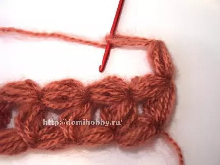 Lush crochet columns sa isang bilog: mga scheme na may video