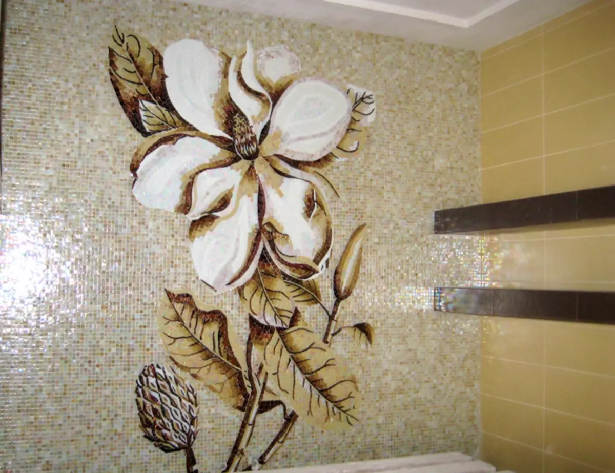 Panneau de la mosaïque avec ses propres mains pour la cuisine et dans la salle de bain avec des photos