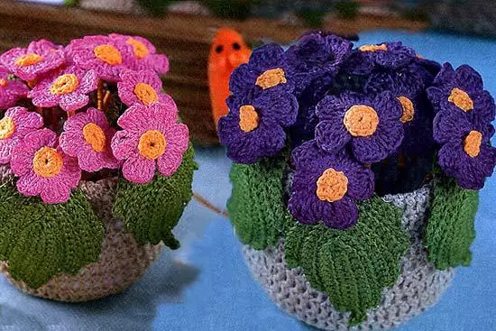 Tricô para casa - flores em uma panela de crochê