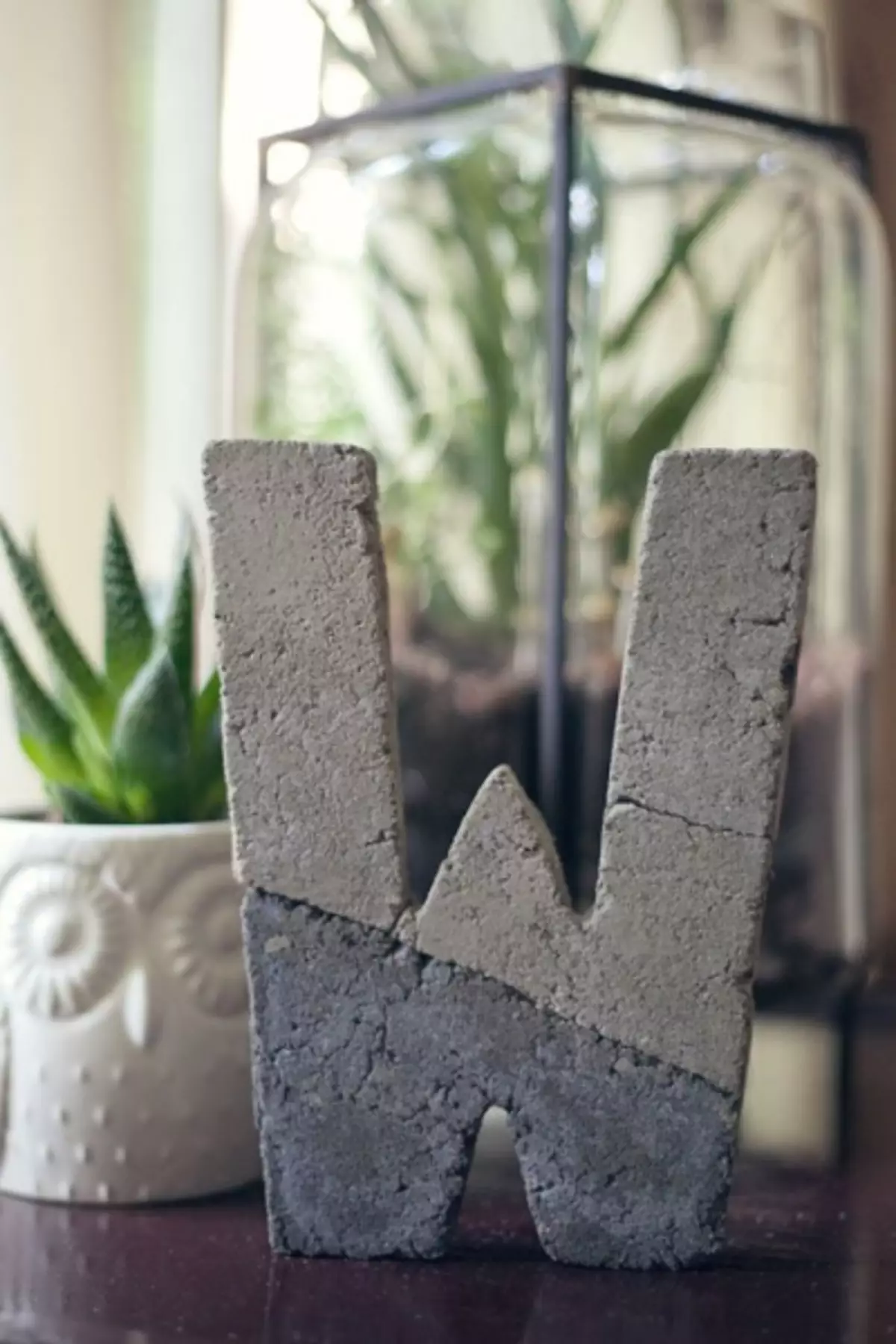 Betűk betonból