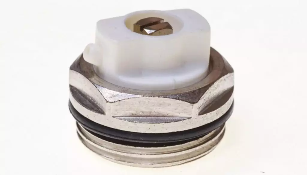 حل مشکلات باتری گرمایش: نحوه ساخت هوا، چگونگی شستشو در داخل، جرم بخش باتری آهن چدن