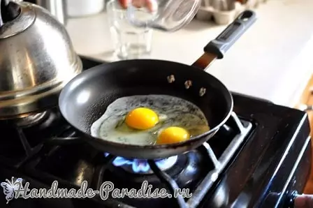 Hoe om te braai omelet op 'n nuwe manier, sonder olie